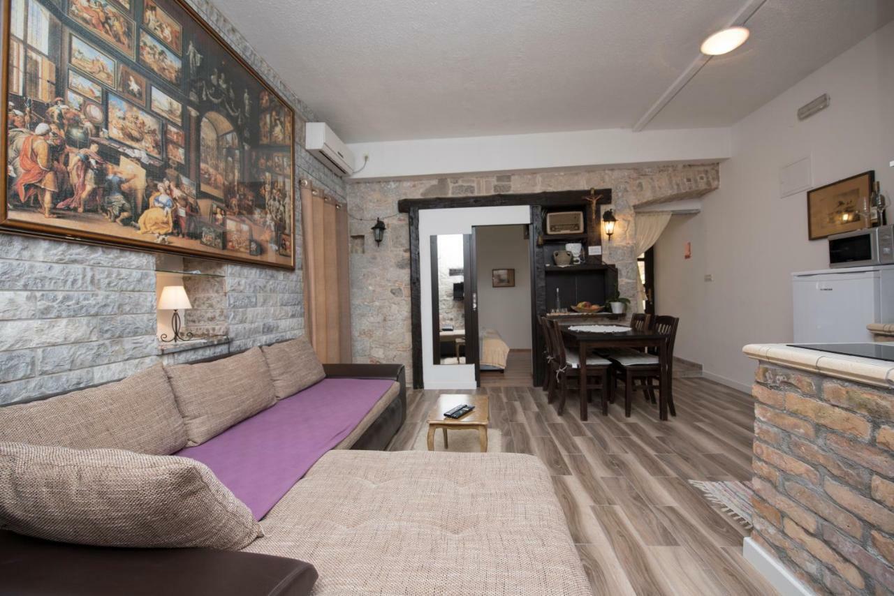 ספליט Elena Rooms מראה חיצוני תמונה