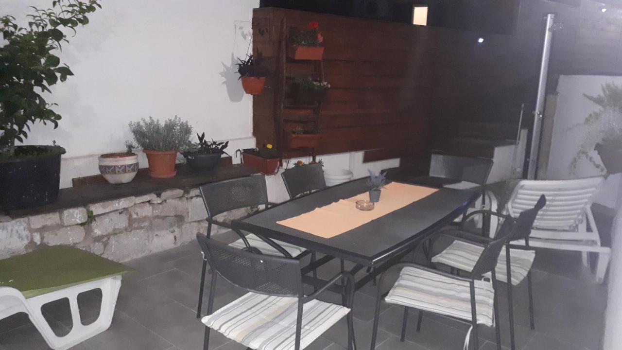ספליט Elena Rooms מראה חיצוני תמונה